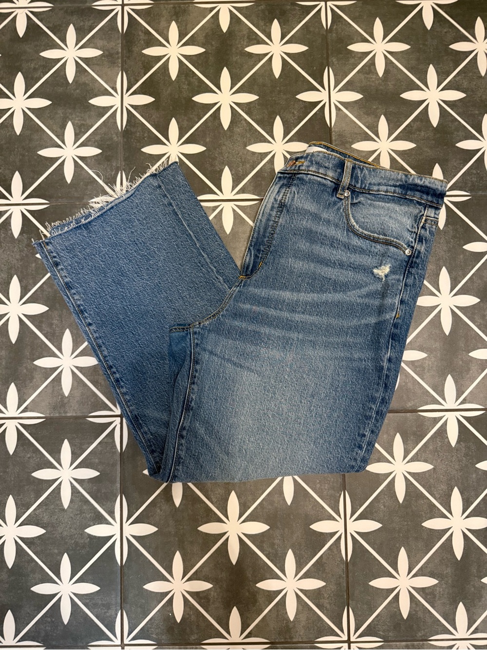 LOFT Women's Medium Blue Straight Leg Jeans